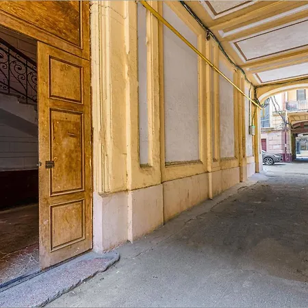 Апартаменти Near Deribasovskaya *